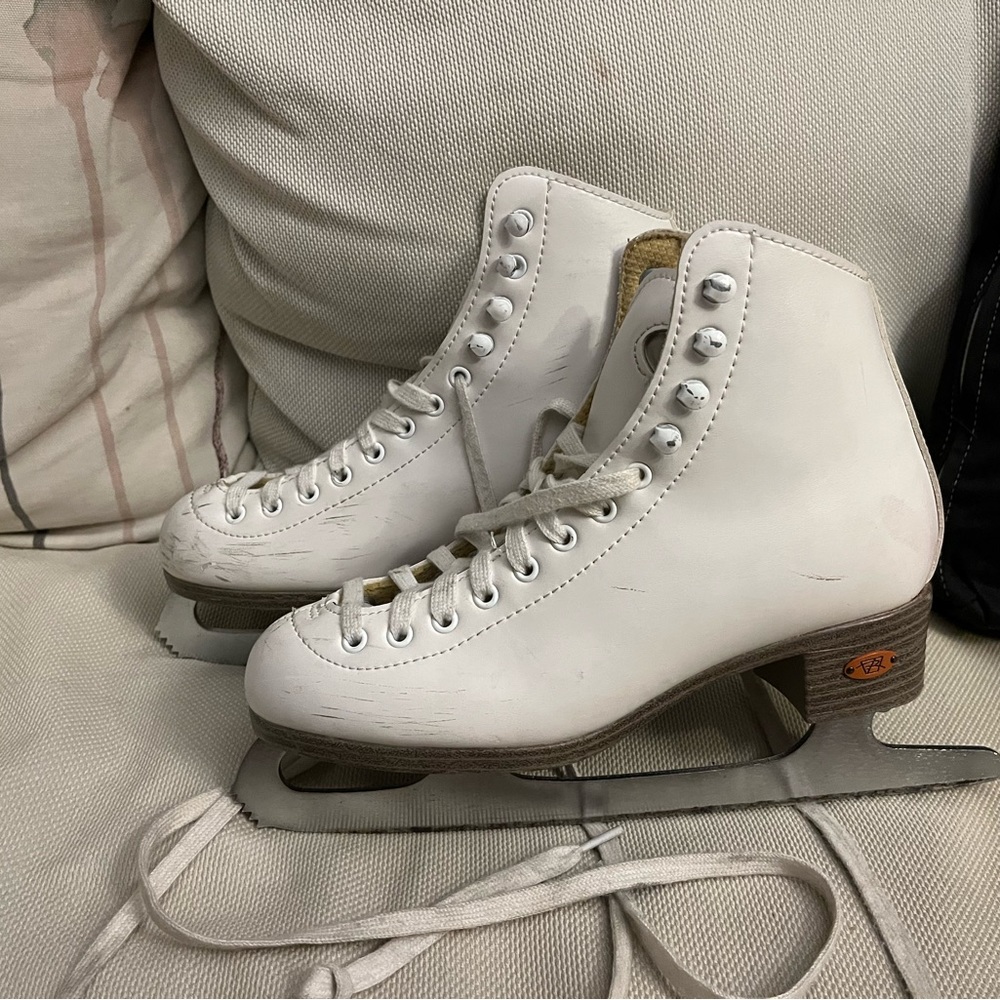Riedell Ice Skates